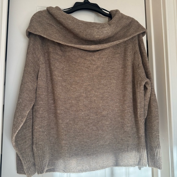 H&M Tan Cowl Neck Sweater - Picture 1 of 4